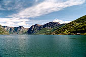 Norvegia, la regione dei fiordi, vedute durante la gita in battello lungo l'Aurlandsfjord e il Noeroyfjord. 